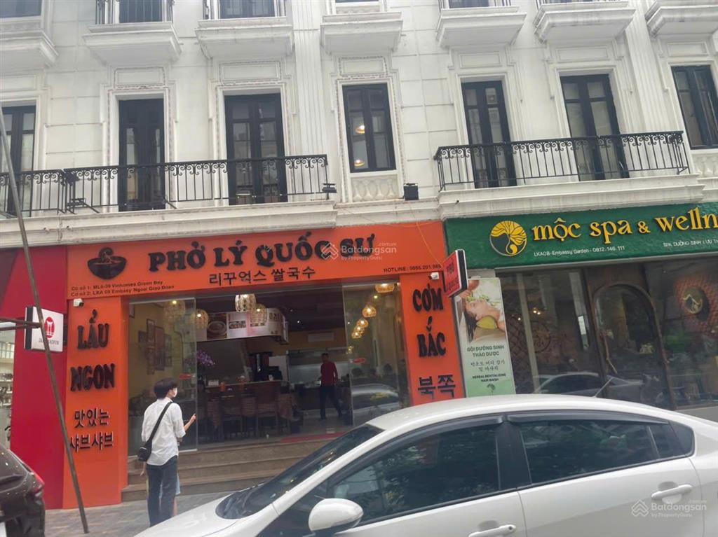 Bán gấp căn shophouse embassy garden mặt chung cư, giá tốt, dòng tiền sẵn