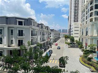 Mới ra căn liền kề tây hồ mặt đường 30m giá 34 tỷ