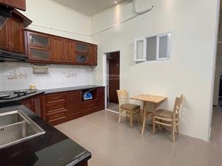 Mình còn 1 chdv 40m2 tách bếp và có sân vườn phía sau ở đường lý thường kiệt  p14  q10