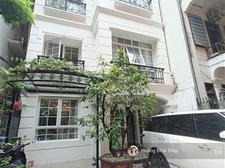 Chính chủ cần bán nhà vị trí đẹp ở sướng ngõ 12 đào tấn  ba đình 75 m2 mt 6m 38.5 tỷ 0915 551 ***