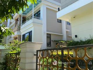 Bán siêu phẩm biệt thự vườn đào  view vườn hoa  có thang máy  gần lotte  110m2  mt 7m  52 tỷ