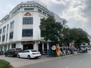 Cần bán tòa căn góc sh nam trung yên mp mạc thái tổ 130m2 5 tầng mt 7m 6x tỷ