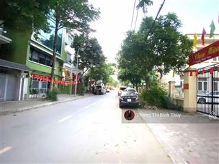 Chính chủ bán nhà đất mặt phố xuân đỉnh  xuân la  gần khu starlake  84m2  mt 5m  22 tỷ