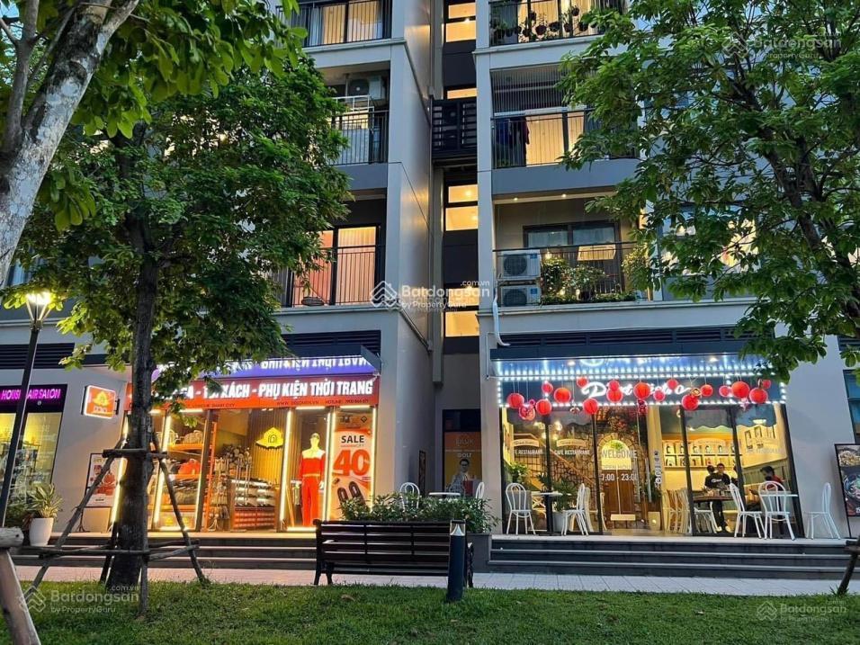 Bán shop chân đế the victory vinhomes smart city dt=5593m2, cho thuê 50 90tr/tháng  0902 962 ***