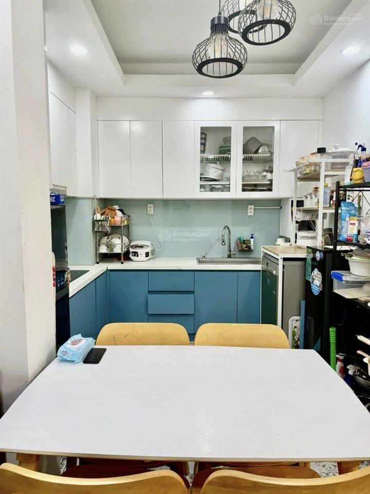 Bán cc ehome s, dt 60m2 full nội thất cao cấp