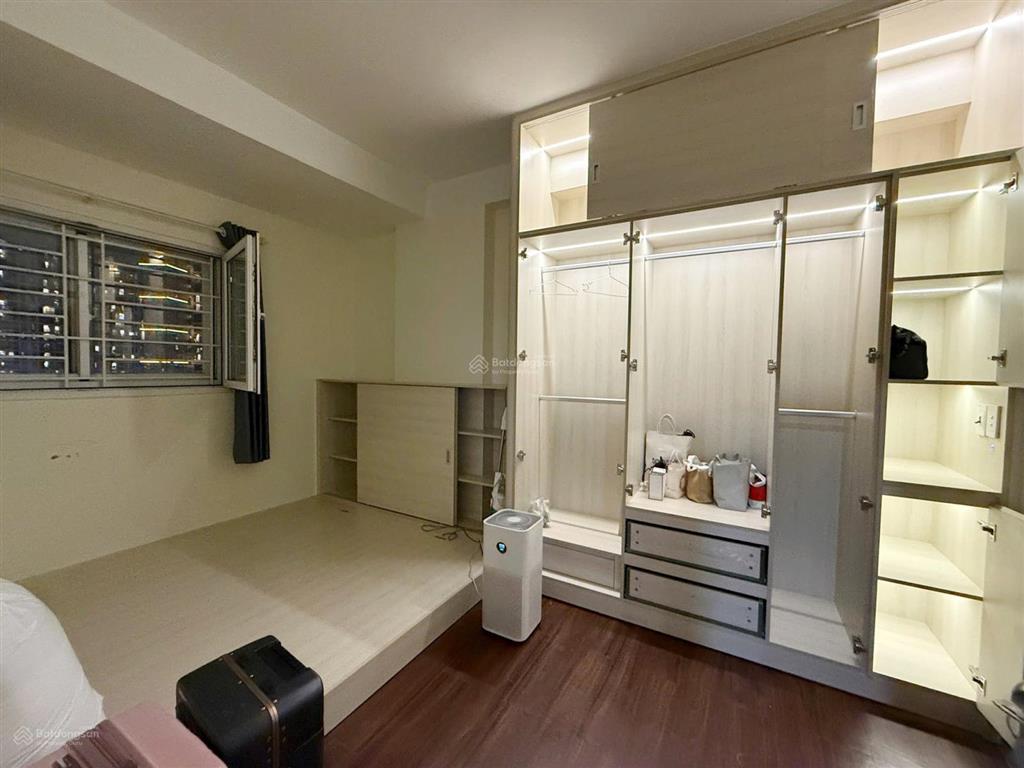 Bán cc ehome s, dt 60m2 full nội thất cao cấp