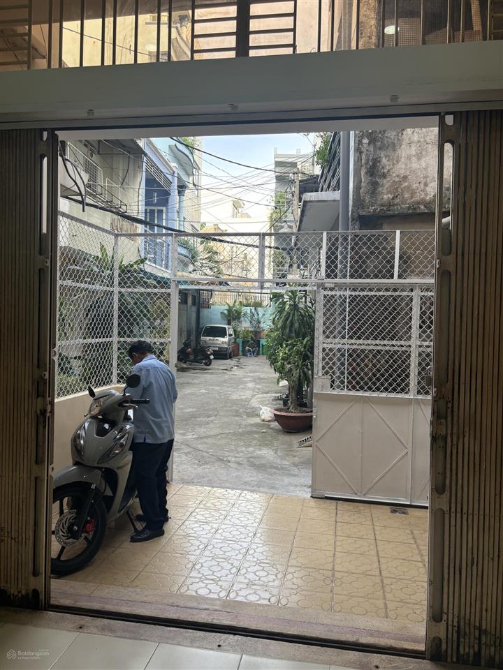 Cho thuê nhà nguyên căn hẻm xe hơi hồ hảo hớn, thích hợp làm vp, bán hàng online