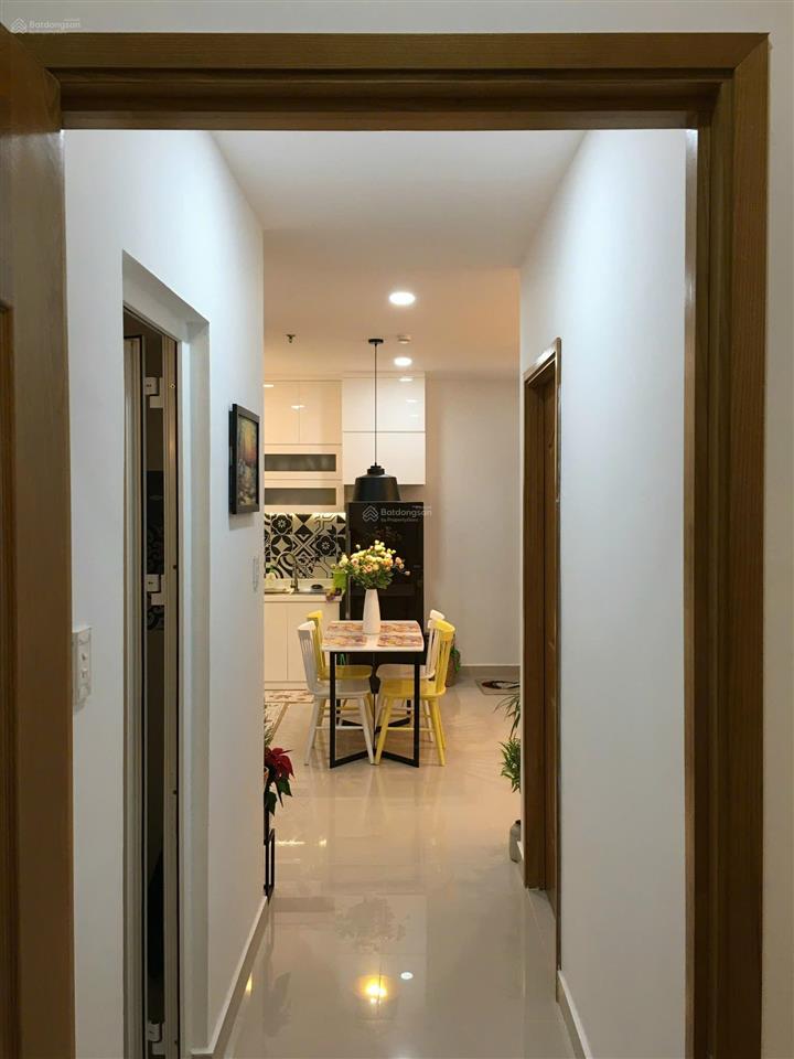 Cần cho thuê căn hộ 2pn cc long sơn, quận 7, có 2 máy lạnh, 7,5 tr/tháng.  0903 390 *** ms. hải