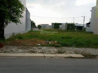 Tôi chính chủ cần bán nhanh lô đất sau lưng chợ đức hòa , kdc trần anh 85m2 giá bán 970 triệu tl