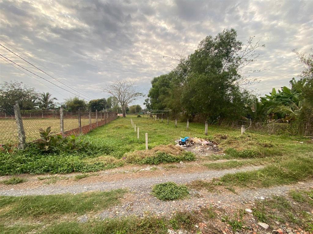 Chính chủ cần bán 1 lô đất siêu đẹp 100m2 giá 480triệu ngay bình thuỷ 1/bàu sen cách tl 825 500m