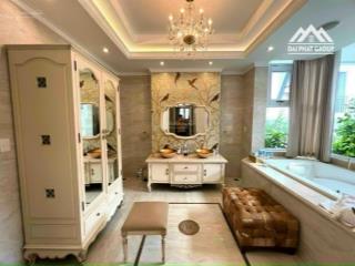 Bán  cho thuê biệt thự đơn lập nhà tự xây có hồ bơi, phú mỹ hưng 0918 770 ***