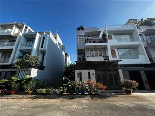 Bán lô đất 6x18m diện tích 108m2 khu dân cư đông thủ thiêm  ms linh 0902 514 ***