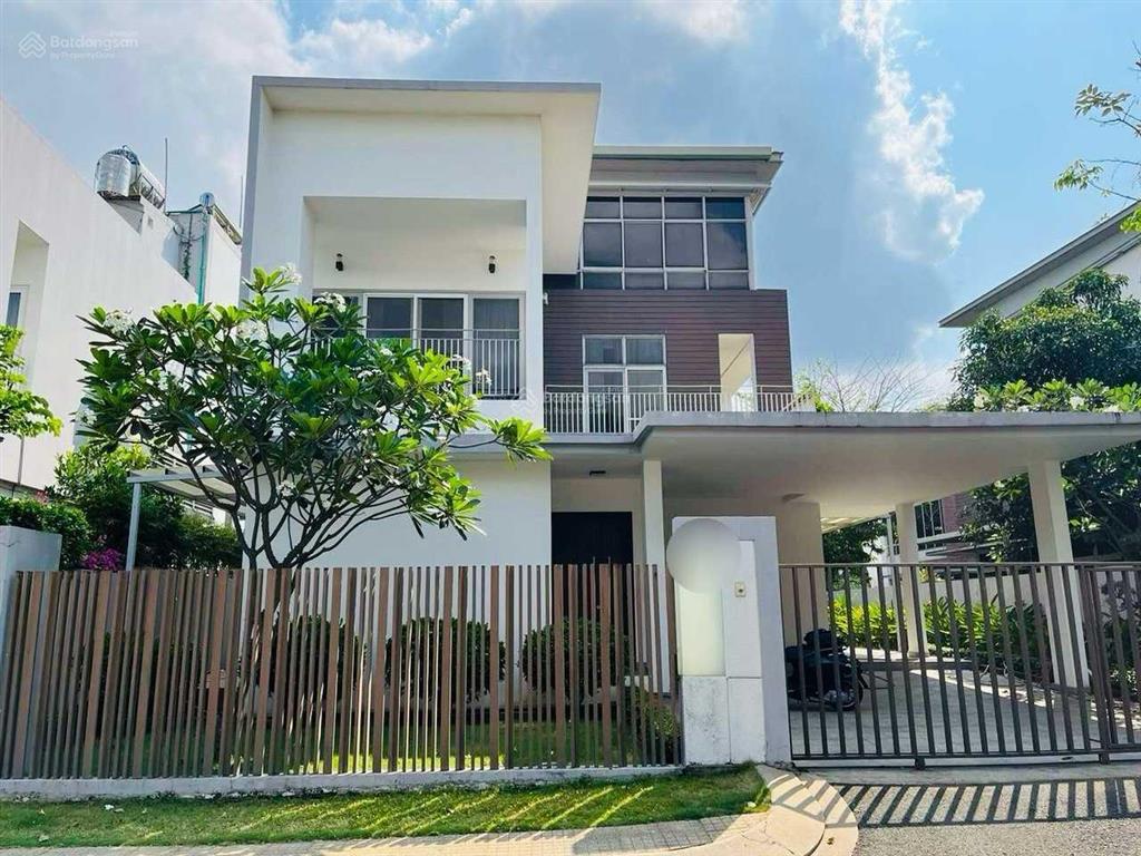 Bán biệt thự đơn lập rivera cove căn góc 3 mặt thoáng full nội thất 65 tỷ