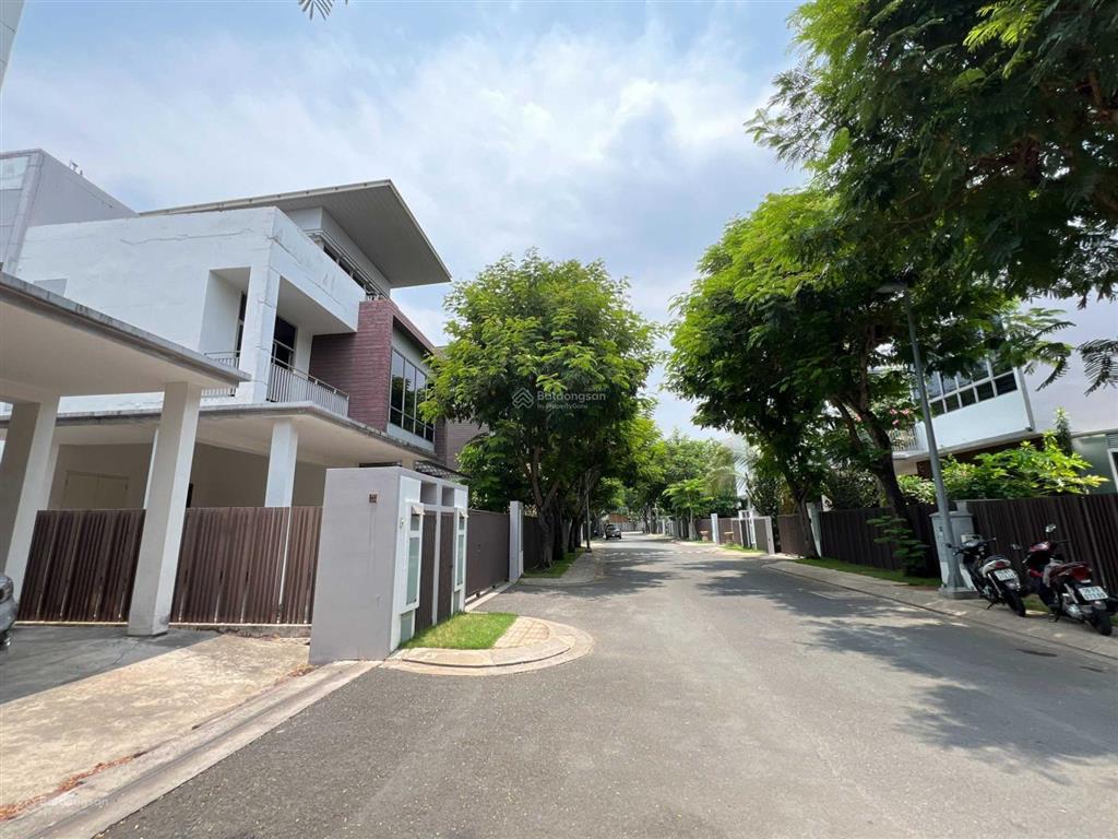 Bán biệt thự đơn lập rivera cove căn góc 3 mặt thoáng full nội thất 65 tỷ