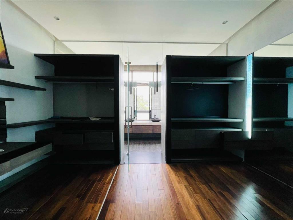 Bán biệt thự đơn lập rivera cove căn góc 3 mặt thoáng full nội thất 65 tỷ