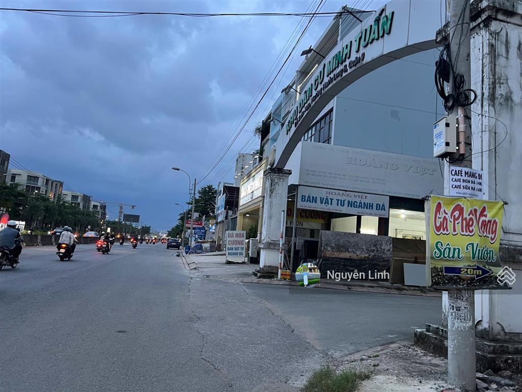 Bán lô đất mặt tiền đỗ xuân hợp đối diện global city ngang 5x25m vị trí đẹp