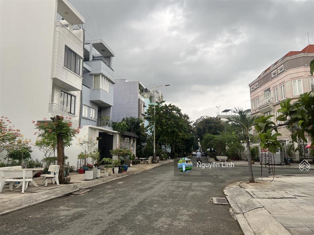 Linh cần bán lô đất 6x18m khu dân cư đông thủ thiêm, q2, tphcm