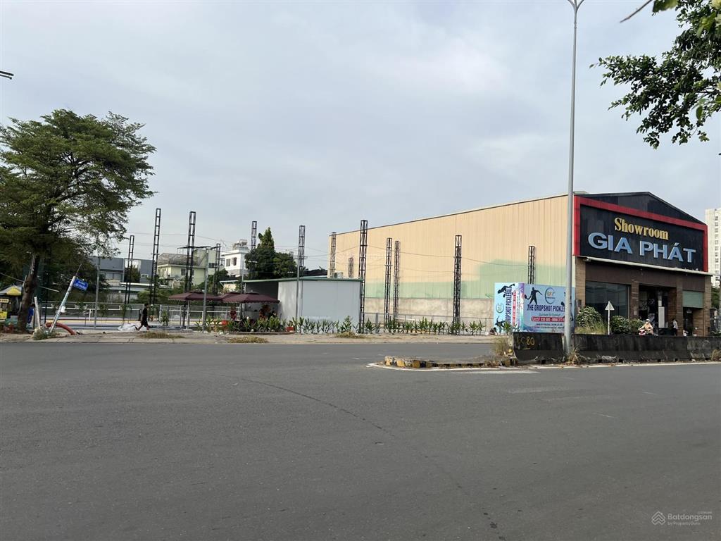 Bán lô góc 2 mặt tiền đường liên phường, phước long b, chỉ 600m đến global city