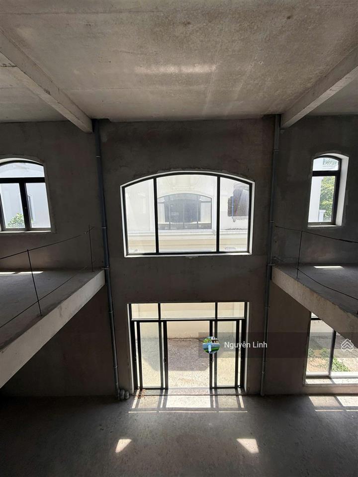 Bán biệt thự đơn lập khu compound victoria village sổ hồng riêng ngang 15x20m view công viên