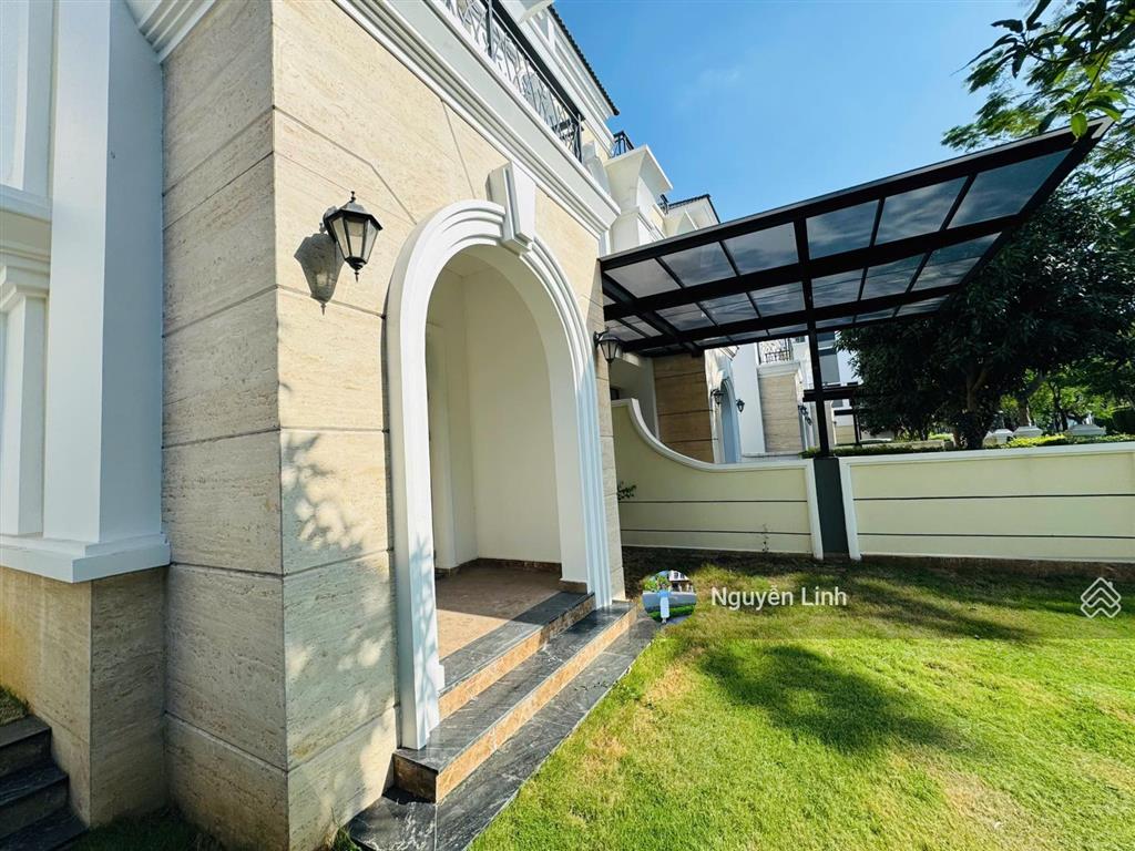 Bán biệt thự vip song lập verosa park view công viên phiên bản giới hạn  0902 514 ***