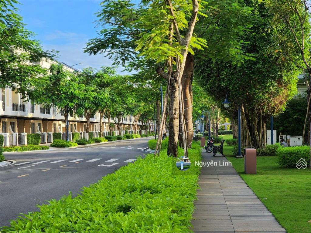 Bán biệt thự vip song lập verosa park view công viên phiên bản giới hạn  0902 514 ***