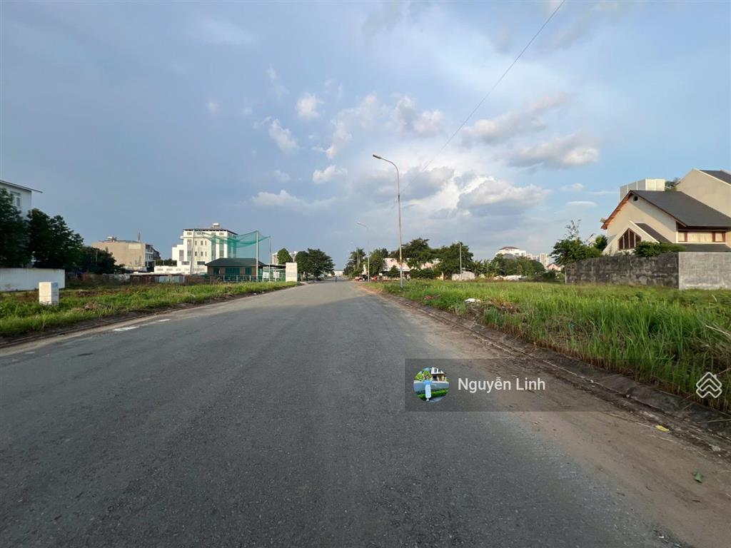 Bán nền biệt thự đẹp 300m2 ngang 15x20m đường trục chính kdc phú nhuận, phước long b, quận 9 tphcm