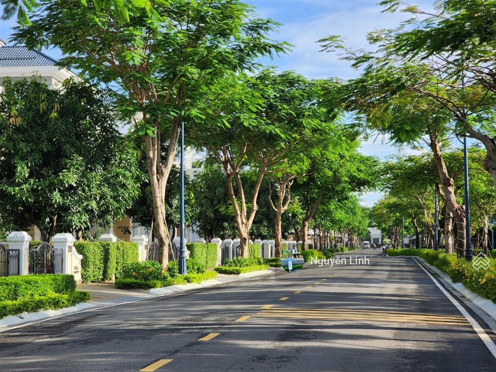 Nhà phố trục chính 20m verosa park 6x17m mặt tiền công viên 1,6ha giá đầu tư