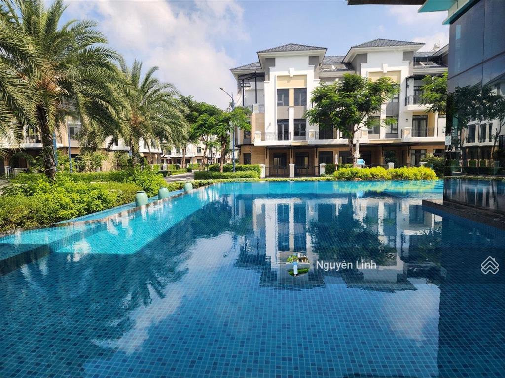 Nhà phố trục chính 20m verosa park 6x17m mặt tiền công viên 1,6ha giá đầu tư