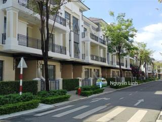 Chính chủ gửi linh bán nhà phố verosa park ngang 6x20m