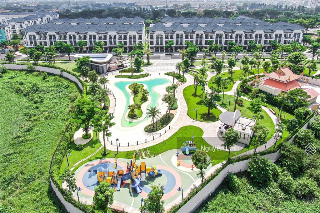 Biệt thự góc 3 mặt view hồ bơi khu compound verosa khang điền q9 tp. hcm