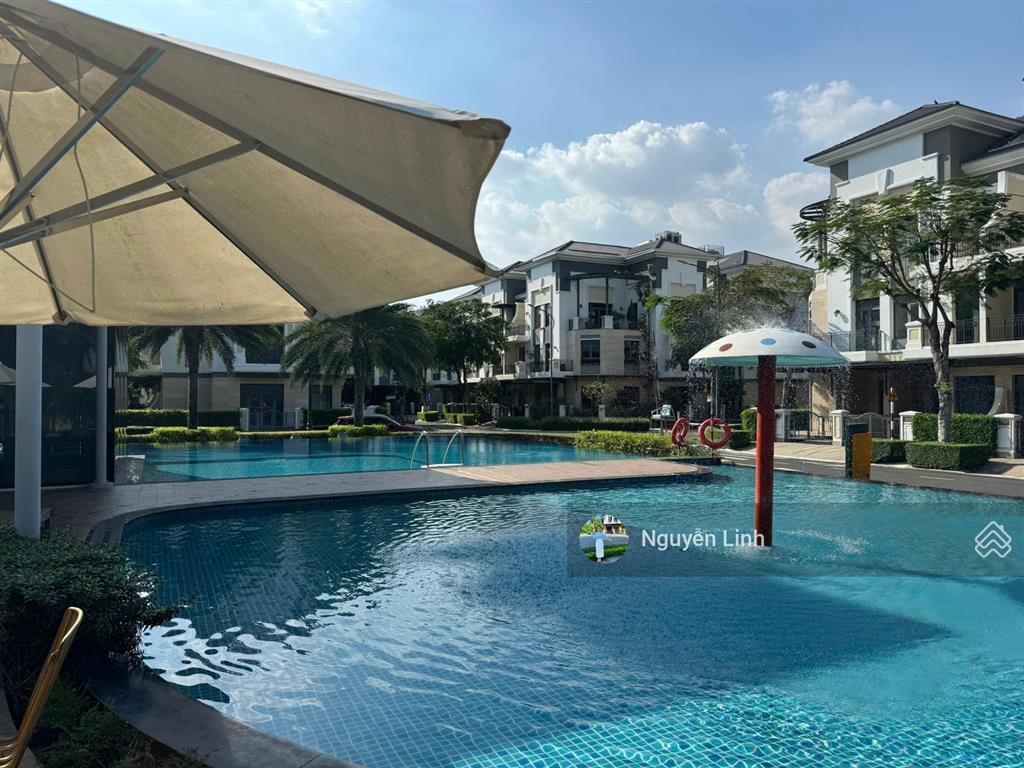 Bán nhà phố verosa park khang điền ngang 6mx17, 1 trệt 3 lầu full nội thất cao cấp  0902 514 ***
