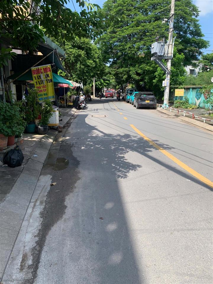 Cần bán nhanh căn nhà nhỏ xinh cách mặt tiền ht 17 khoảng 10m