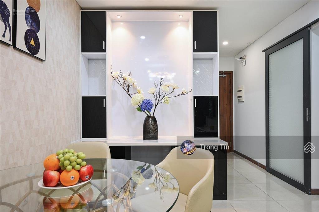 Chủ nhà đang kẹt tiền! cần bán gấp căn hộ hà đô centrosa 2 pn 9,8 tỷ