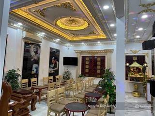 Mặt tiền kd thích quảng đức  p5 phú nhuận  đoạn sầm uất nhất tuyến đường  120m2 x 3 tầng, nga