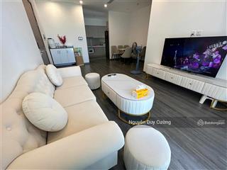 Cho thuê căn 2pn2wc góc toà r1.0111 có slot ô tô vinhomes oceanpark.
 full đồ nội thất đẹp.