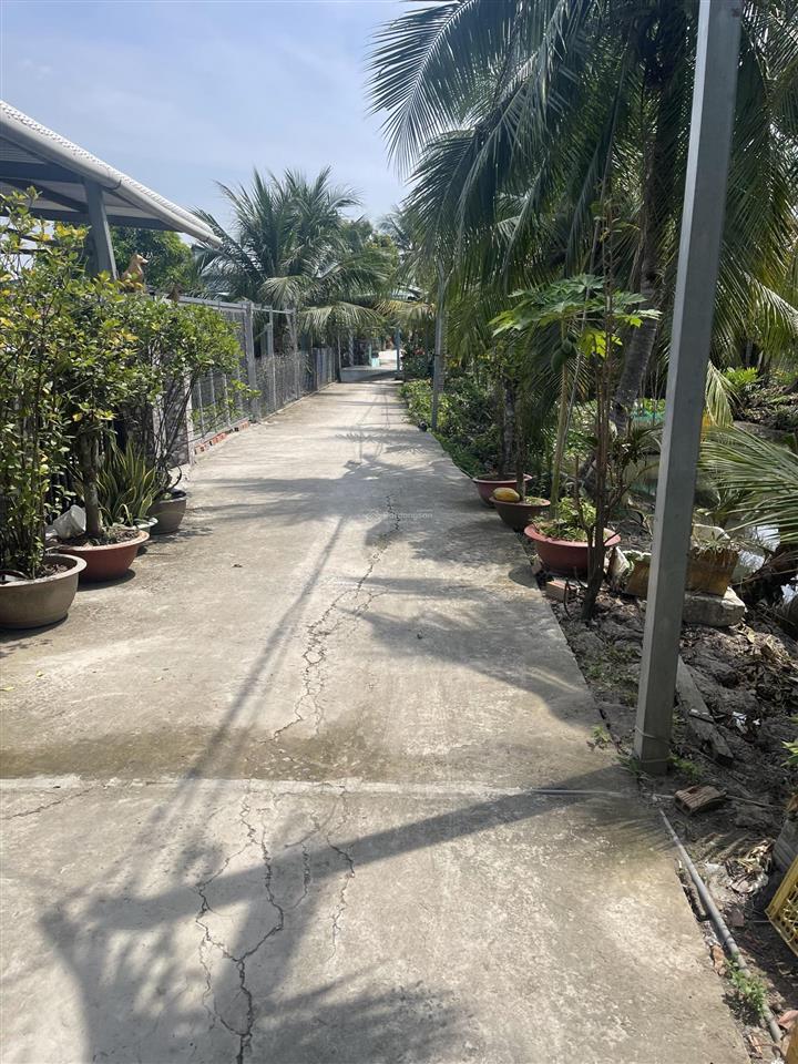 Bán đất ấp 2 hựu thạnh đối diện e city tân đức giá rẻ, sổ hồng 750 triệu