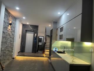 Bán nhà tứ liên, nhà mới, ô tô đỗ cửa, thang máy, 46m2, 6 tầng, 13.6 tỷ
