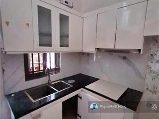 Bán nhà phúc xá, oto đỗ cửa, lô góc, ngõ thông, 28m2, 8.5 tỷ