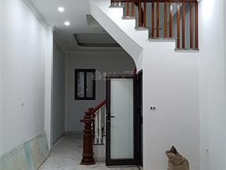 Bán nhà tứ liên, nhà mới ở luôn, gần oto, 2 thoáng, 45m2, 9.5 tỷ