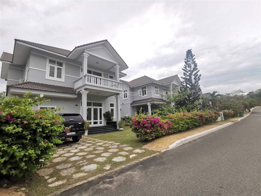 Biệt thự căn góc view biển, căn góc, gần khách sạn sea links city siêu đẹp giá tốt