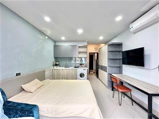 Cho thuê căn hộ bancol & cửa sổ | gần cầu ông lãnh & bùi viện q1,nhà mặt tiền, full nt,trống sẵn