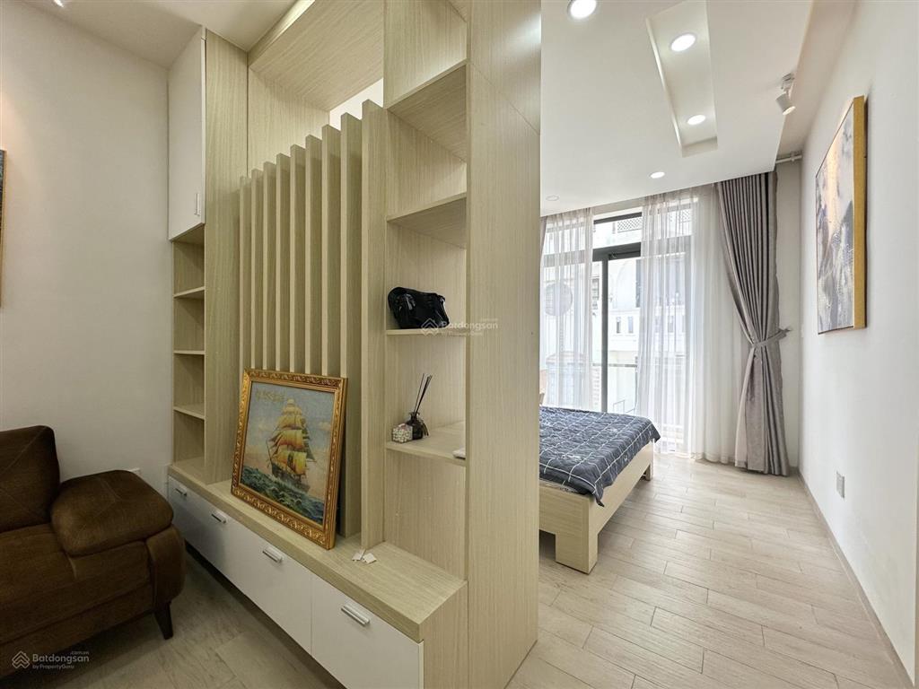 Cho thuê 1pn bancol tách bếp 60m2 | gần bờ kè trường sa q3, khu bếp lớn, cho nuôi pet, trống sẵn
