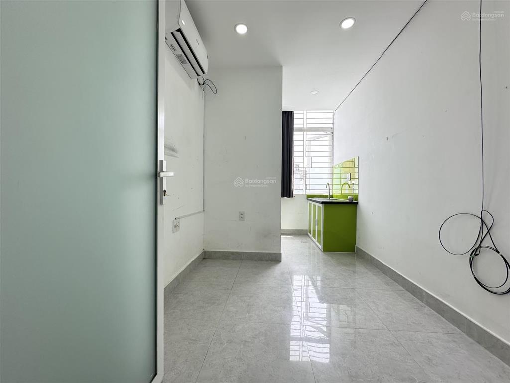 Cho thuê phòng giá sinh viên, nguyễn thông, gần toà nhà viettel, thang máy, free xe, cho nuôi pet