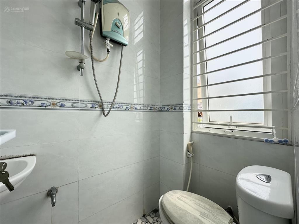 Cho thuê phòng giá sinh viên, nguyễn thông, gần toà nhà viettel, thang máy, free xe, cho nuôi pet