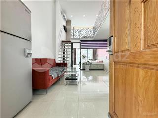 Căn hộ duplex 2pn+ 1pk 80m2,bancol đón nắng,gần cầu ông lãnh,chợ bến thành,cho nuôi pet,hẻm xe hơi