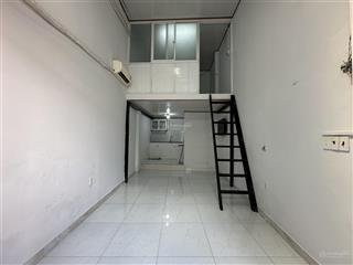 Cho thuê nhà riêng 50m2, gần bờ kè hoàng sa q3, nội thất cơ bản, điện giá nhà nước, trống sẵn