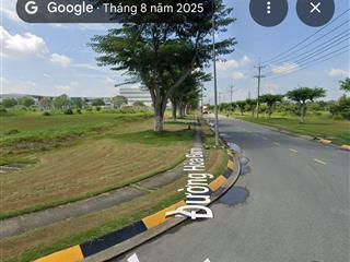 Cần bán lô đất 45.570m2 trong kcn vsip 2 bình dương