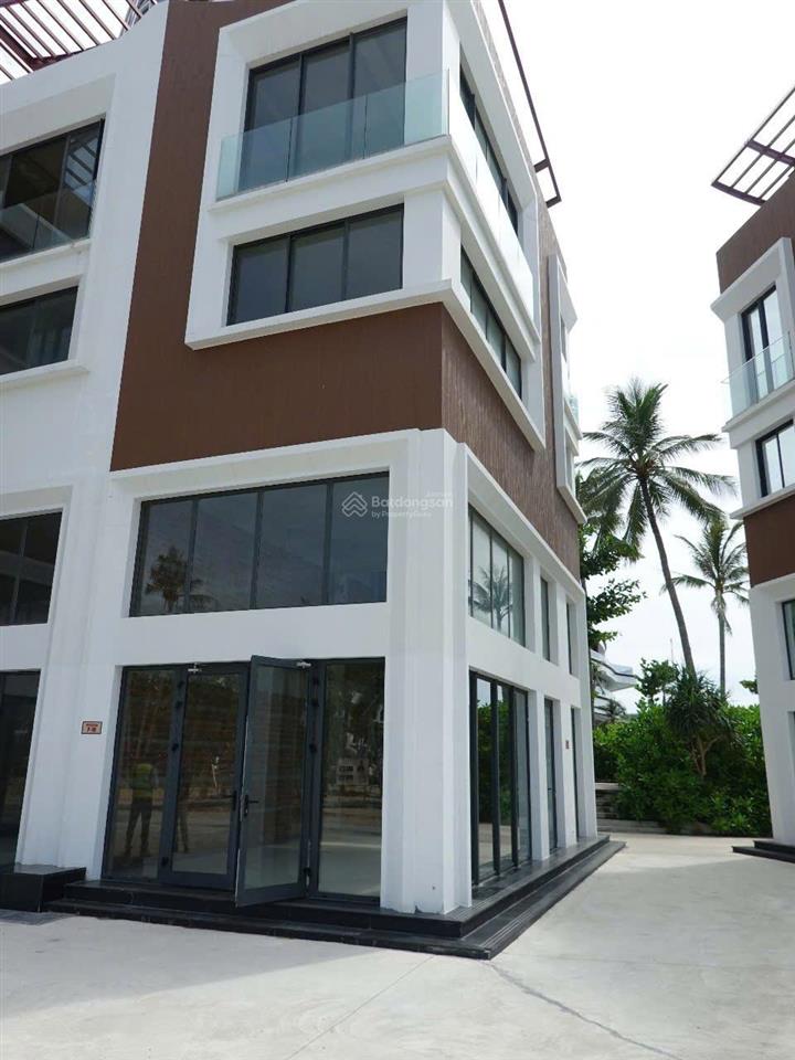 Bán shop nhà phố libera nha trang vị trí hoa hậu, view trực diện biển trước sau