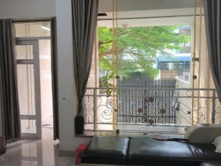 Bán nhà đường số 6 kdc đại phúc green villas giá 13,7 tỷ còn bớt