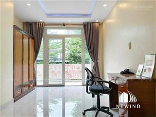 Penthouse 1pn kdc him lam  65m2 siêu rộng